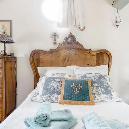 Agreable Chambre D'Hotes Avec Piscine Le Beausset Exterior photo