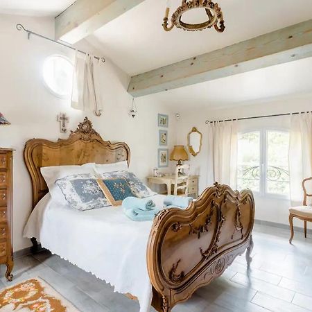 Agreable Chambre D'Hotes Avec Piscine Le Beausset Exterior photo