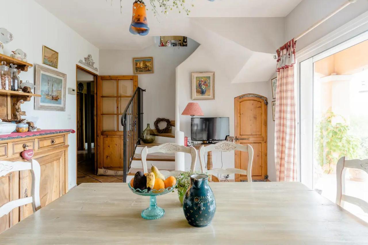 Agreable Chambre D'Hotes Avec Piscine Le Beausset Exterior photo